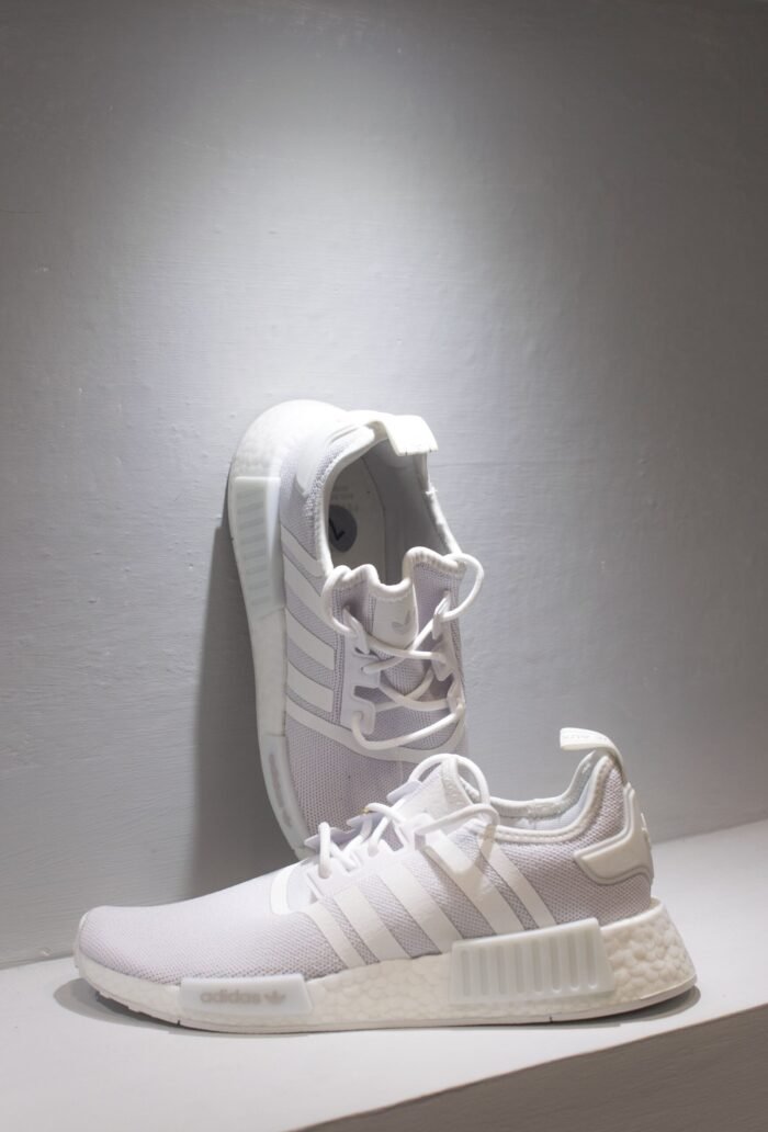 Adidas NMD R1 - Imagen 1