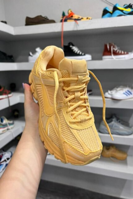 Nike Vomero 5