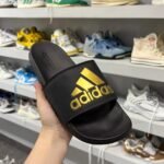 Adidas Adilette Comfort Negras/Doradas