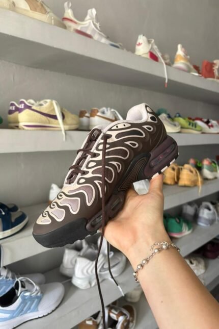 Nike Air Max Plus Drift